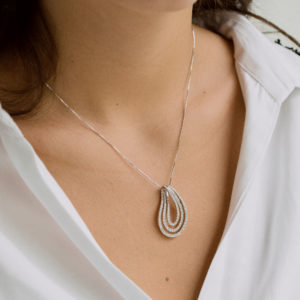 Pendentif en or blanc et Diamants